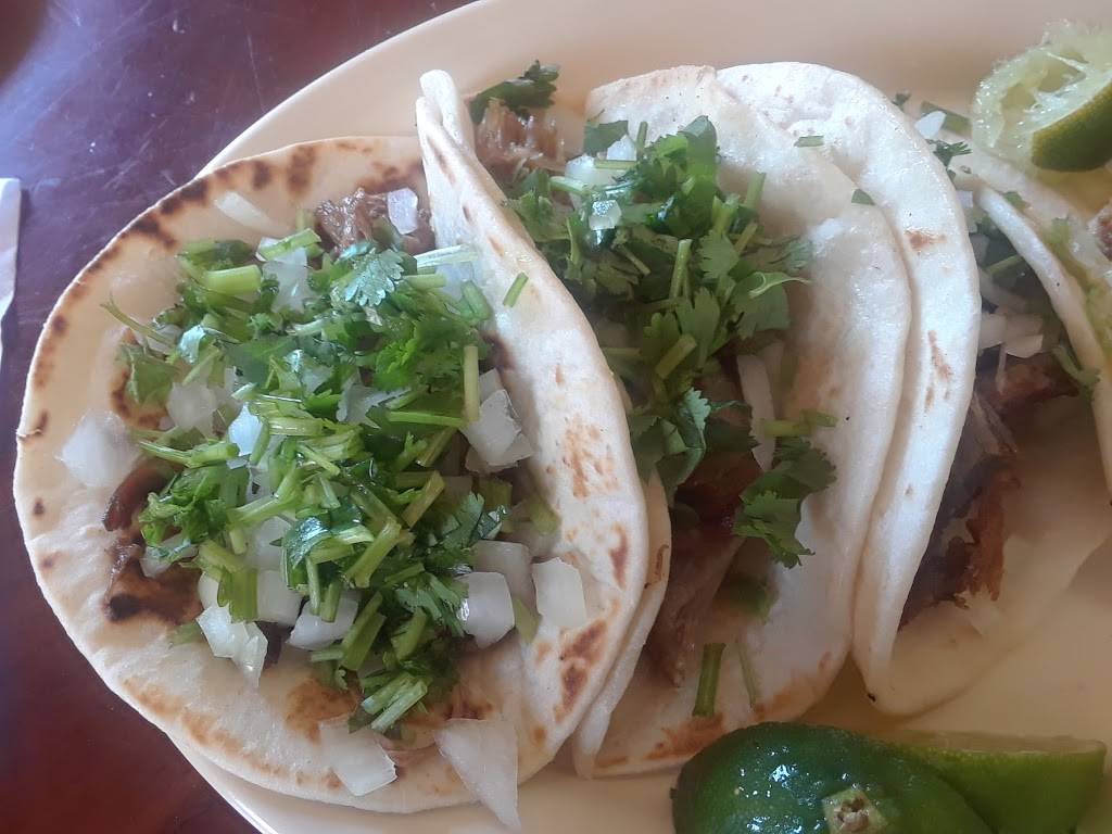 La Abuela Regina Restaurant | restaurant | 912 NW 25th St, Fort Worth, TX 76164, USA | 8176254263 OR +1 817-625-4263