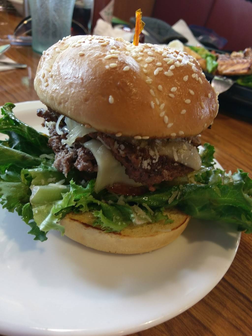 Dennys | restaurant | 1060 Huntington Dr, Duarte, CA 91010, USA | 6262569423 OR +1 626-256-9423