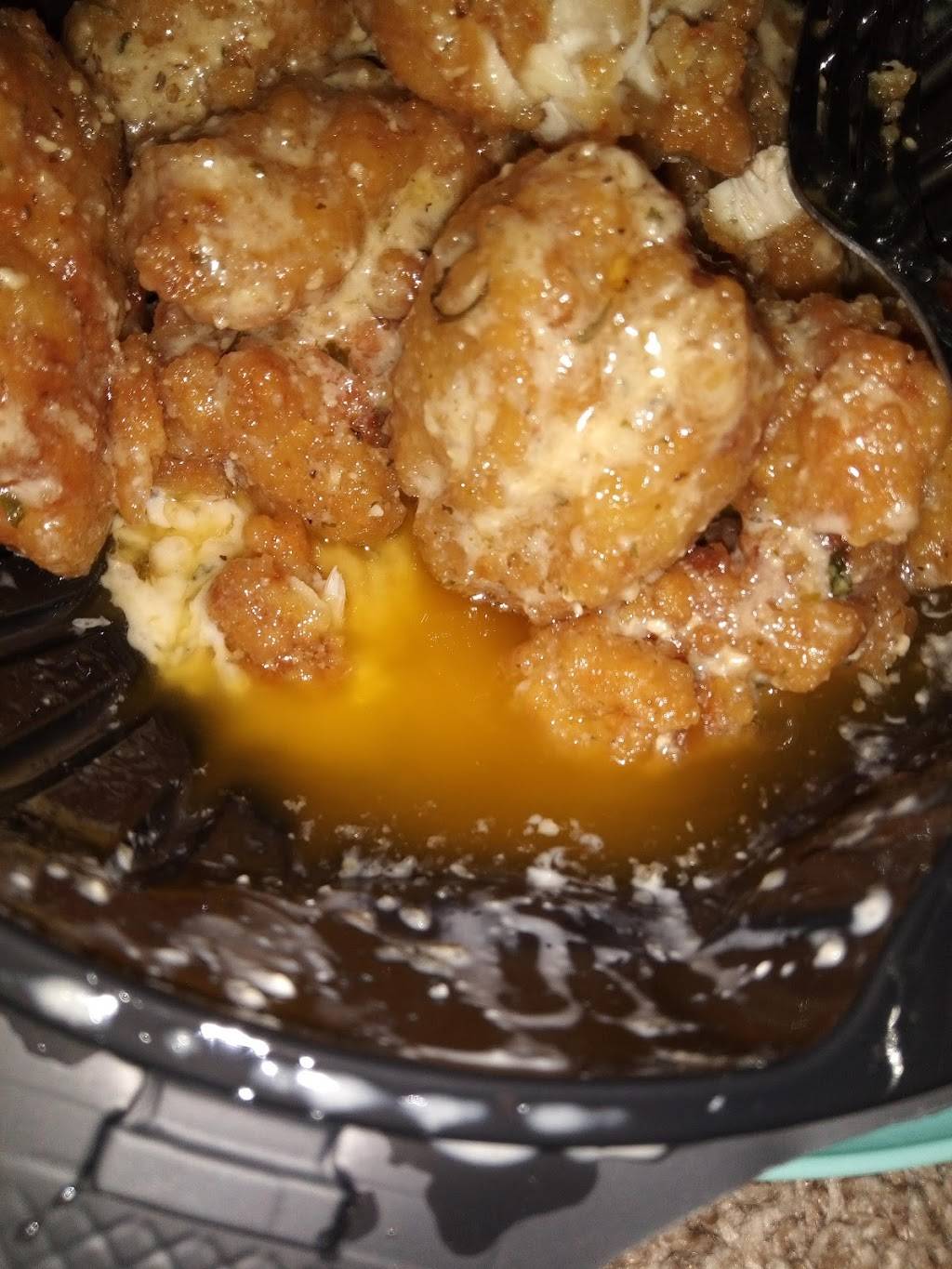 Pizza Hut | meal takeaway | 13762 Colorado Blvd #100, Thornton, CO 80602, USA | 3034570216 OR +1 303-457-0216