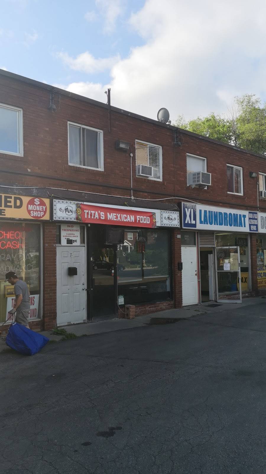 Titas Mexican Food | restaurant | 7-2491 Lake Shore Blvd W, Etobicoke, ON M8V 1C5, Canada | 6476938422 OR +1 647-693-8422