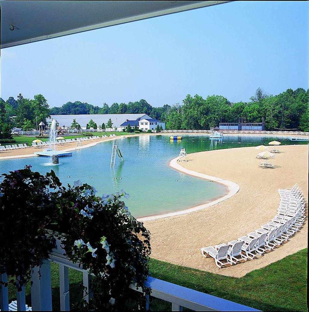 Chagrin Valley Athletic Club | restaurant | 17260 Snyder Rd, Chagrin Falls, OH 44023, USA | 4405435141 OR +1 440-543-5141