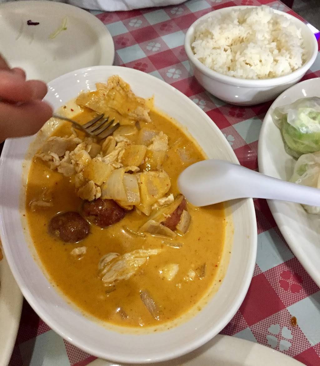 Amazing Thai Cuisine | restaurant | 5210 Roosevelt Way NE, Seattle, WA 98105, USA | 2065280102 OR +1 206-528-0102