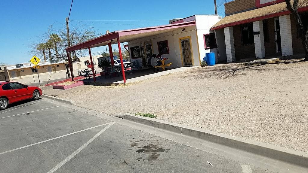 Nicos Mexican Food | restaurant | 919 N Main St, Eloy, AZ 85131, USA | 5204661911 OR +1 520-466-1911