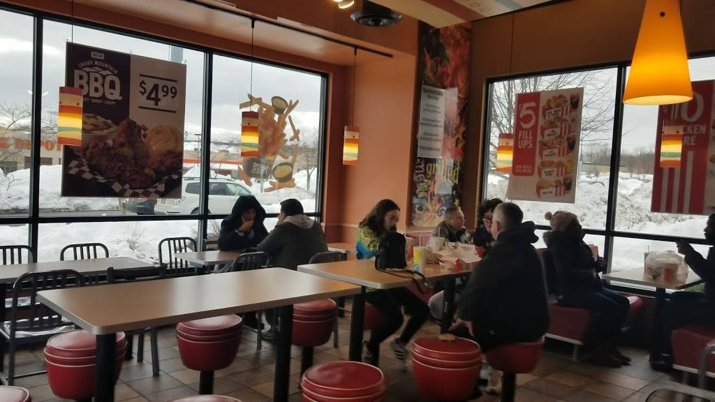 KFC | restaurant | 330 Larkin Dr, Monroe, NY 10950, USA | 8457839992 OR +1 845-783-9992