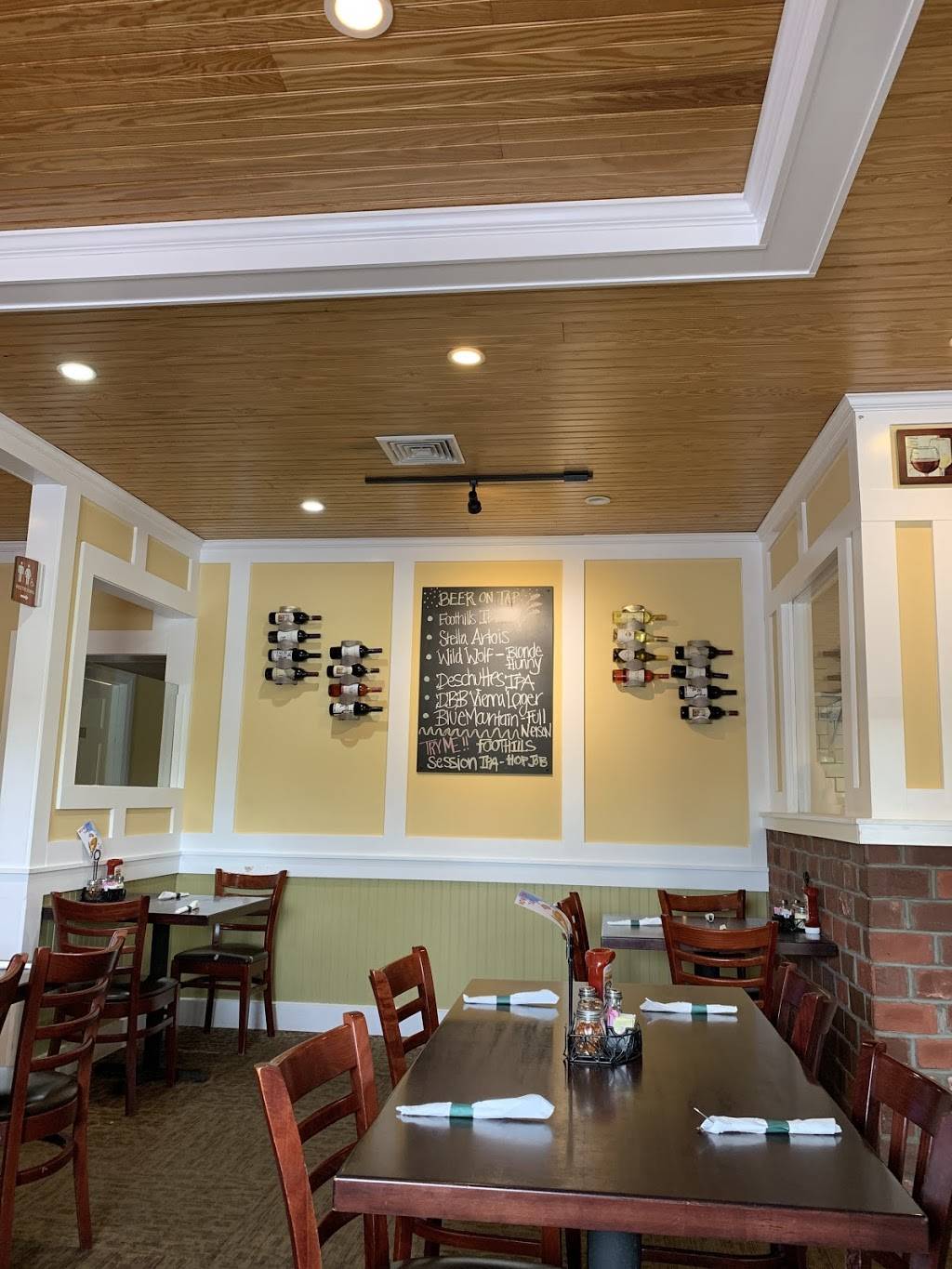 Vitos Lovingston | restaurant | 8181 Thomas Nelson Hwy, Lovingston, VA 22949, USA | 4342638688 OR +1 434-263-8688