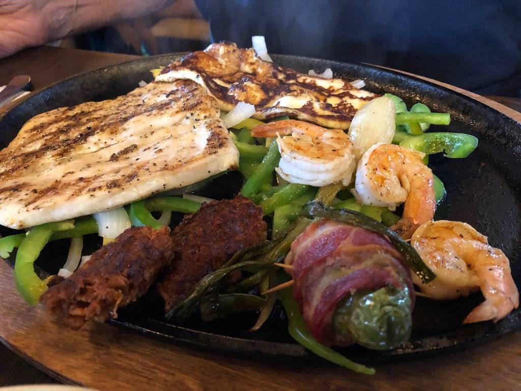 El Tequila Mexican Restaurant & Bar | restaurant | 10910 Marbach Rd #101, San Antonio, TX 78245, USA | 2104519373 OR +1 210-451-9373