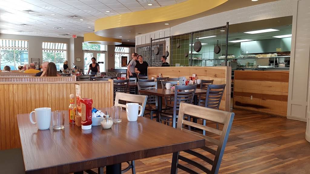 First Watch - Banyan & Gulf Shore | restaurant | 225 Banyan Blvd #100, Naples, FL 34102, USA | 2394340005 OR +1 239-434-0005