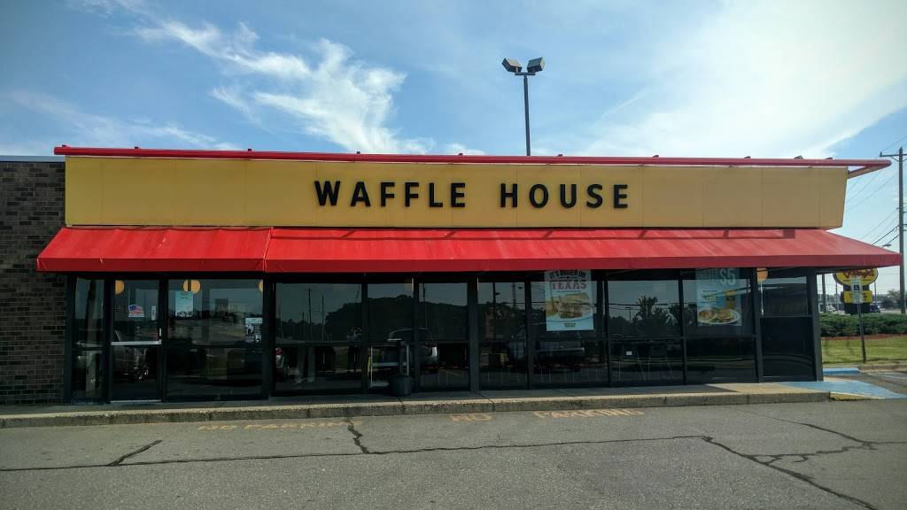 Waffle House | meal takeaway | 714 S Main St, King, NC 27021, USA | 3369830166 OR +1 336-983-0166