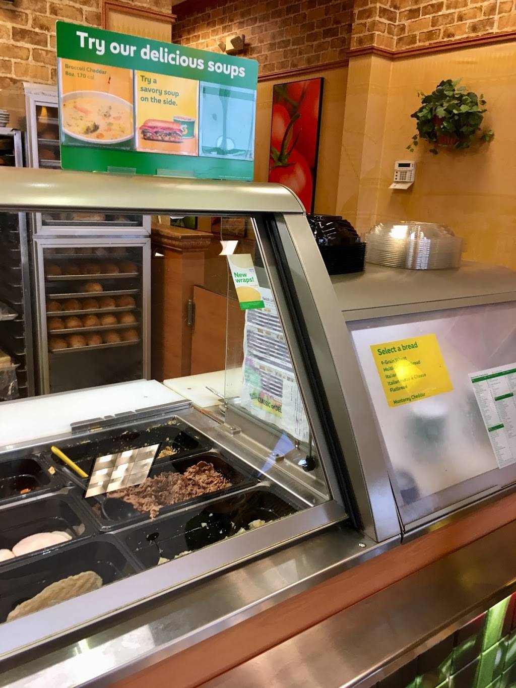 Subway Restaurants | restaurant | 4287 Summer Avenue Space #101, Memphis, TN 38122, USA | 9017633995 OR +1 901-763-3995