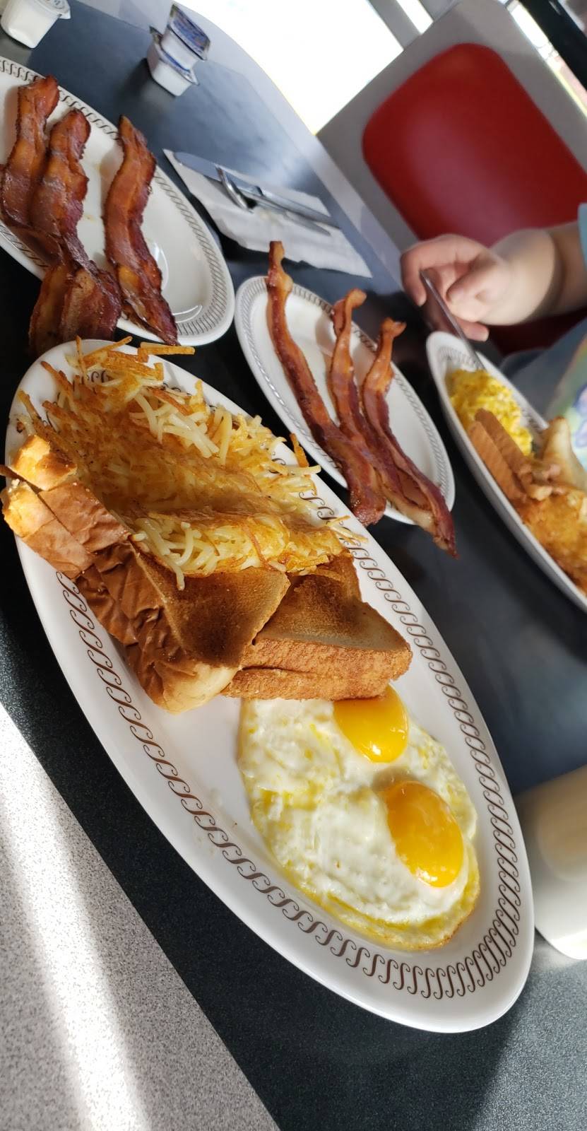 Waffle House | meal takeaway | 1100 E W Pioneer Pkwy, Grand Prairie, TX 75051, USA | 4692607532 OR +1 469-260-7532