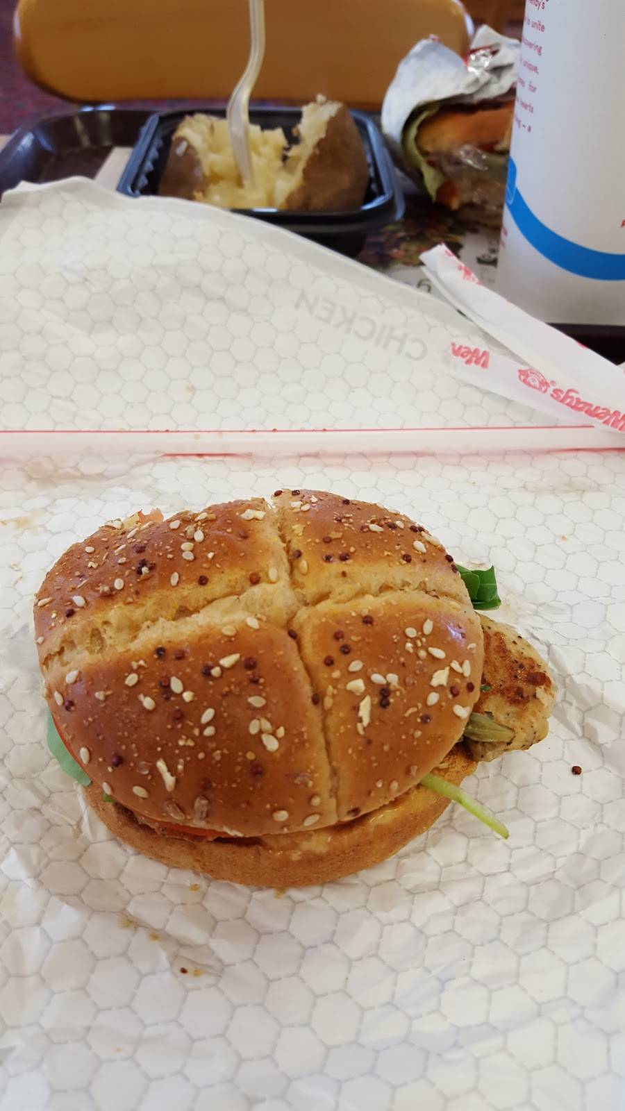 Wendys | restaurant | 1530 W Valley Pkwy, Escondido, CA 92029, USA | 7607372909 OR +1 760-737-2909