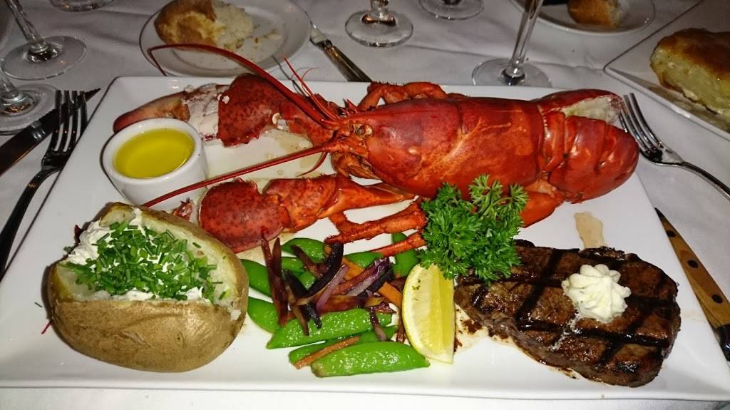 Harris | restaurant | 2100 Van Ness Ave, San Francisco, CA 94109, USA | 4156731888 OR +1 415-673-1888