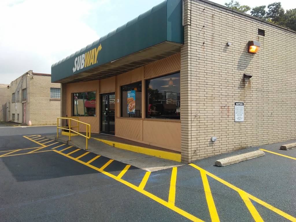 Subway | restaurant | 1314 Market Ave N, Canton, OH 44714, USA | 3304554110 OR +1 330-455-4110