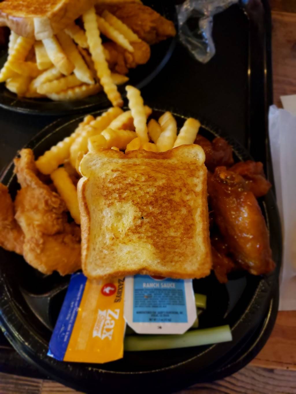 Zaxbys | restaurant | 2936 Miller Pl Way, Knoxville, TN 37924, USA | 8652813669 OR +1 865-281-3669
