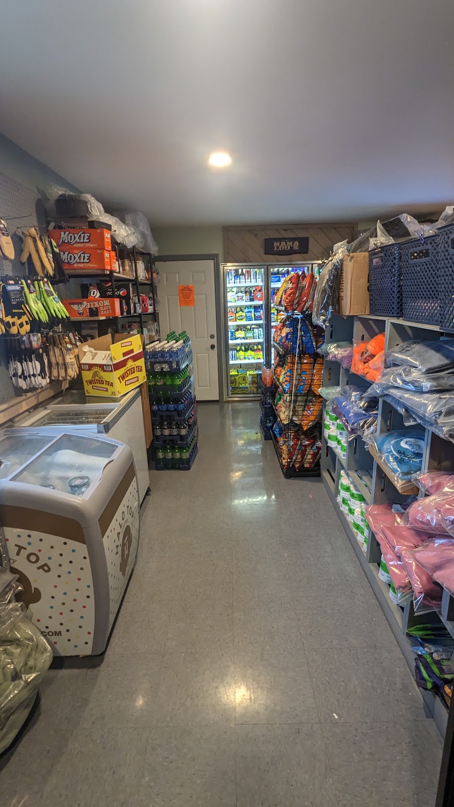 Mama Lous | meal takeaway | 1461 Aroostook Scenic Hwy, Masardis, ME 04732, USA | 2074352401 OR +1 207-435-2401