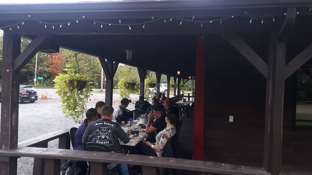 Illégal 255 | restaurant | 620 QC-255, Saint-Félix-de-Kingsey, QC J0B 2T0, Canada | 8198481564 OR +1 819-848-1564