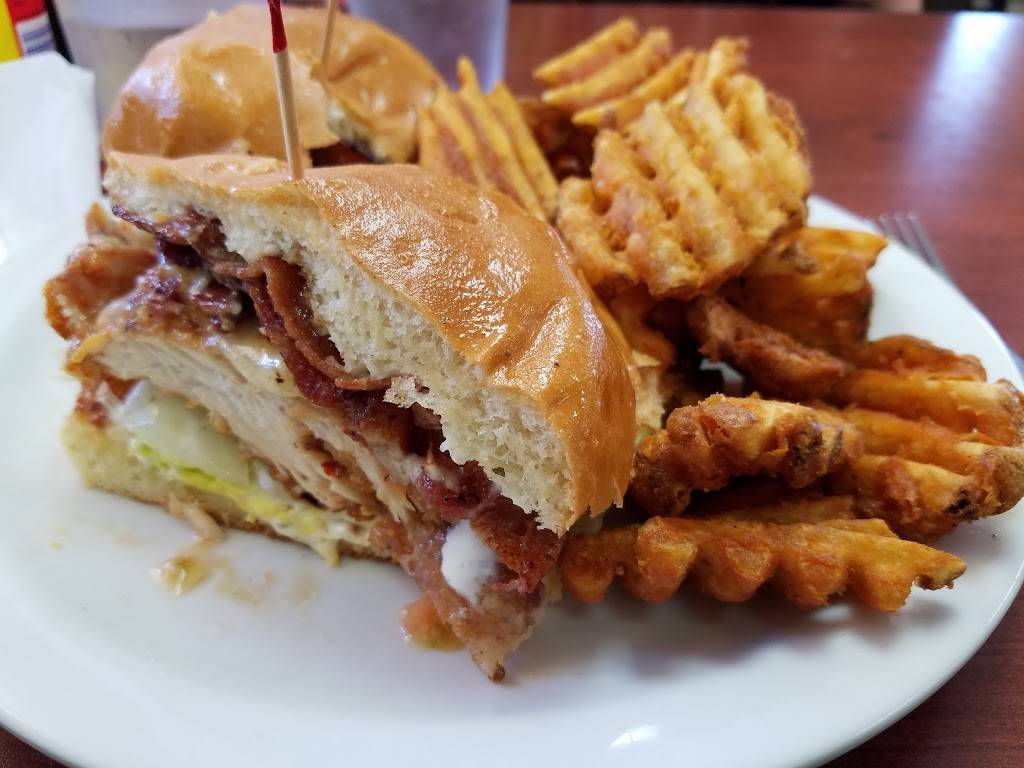 Saroms Southern Kitchen | restaurant | 1901 El Camino Ave, Sacramento, CA 95815, USA | 9165715355 OR +1 916-571-5355