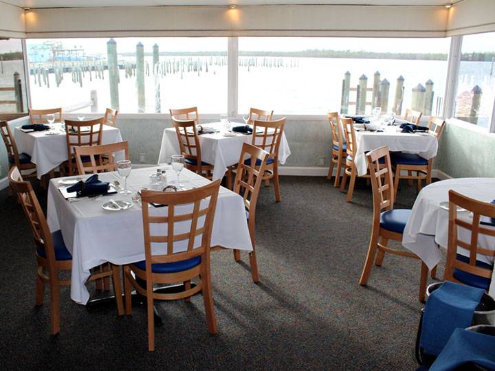 Blue Heron Restaurant | restaurant | 387 Capri Blvd #8613, Naples, FL 34113, USA | 2393946248 OR +1 239-394-6248