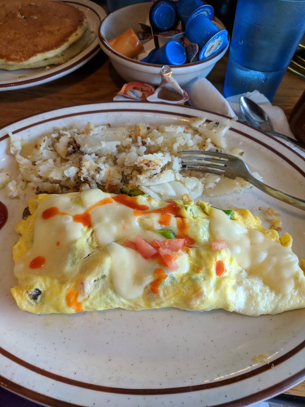 Jus Grill Restaurant | restaurant | 17200 E Iliff Ave #10, Aurora, CO 80013, USA | 3037510166 OR +1 303-751-0166