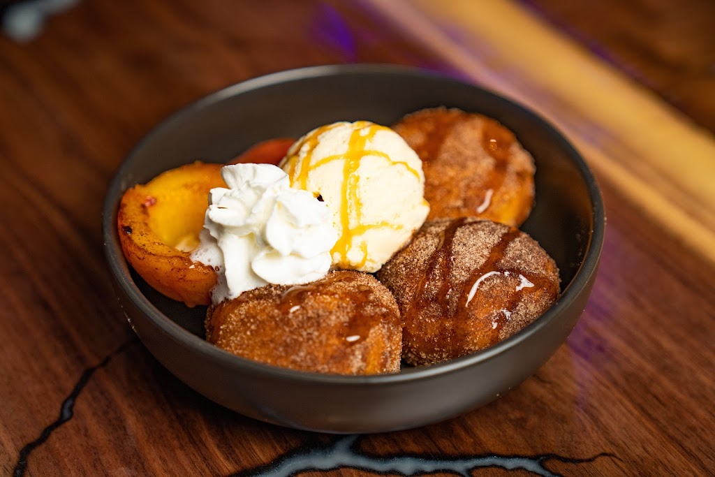 Mickeys Downtown | restaurant | 125 Franklin St, Clarksville, TN 37040, USA | 9314445050 OR +1 931-444-5050