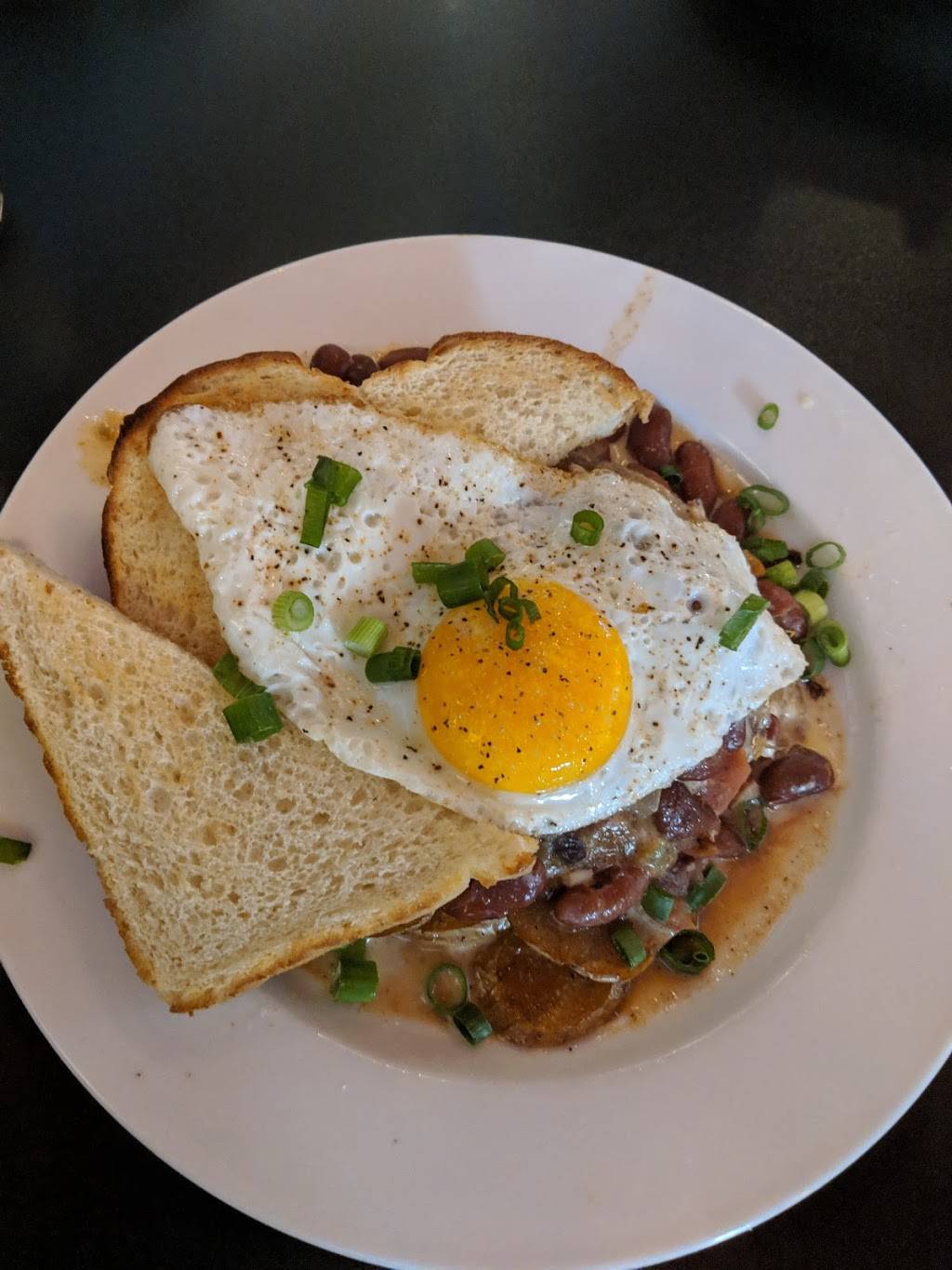 The Crows Nest | restaurant | 7336 Manchester Rd, Maplewood, MO 63143, USA | 3147810989 OR +1 314-781-0989