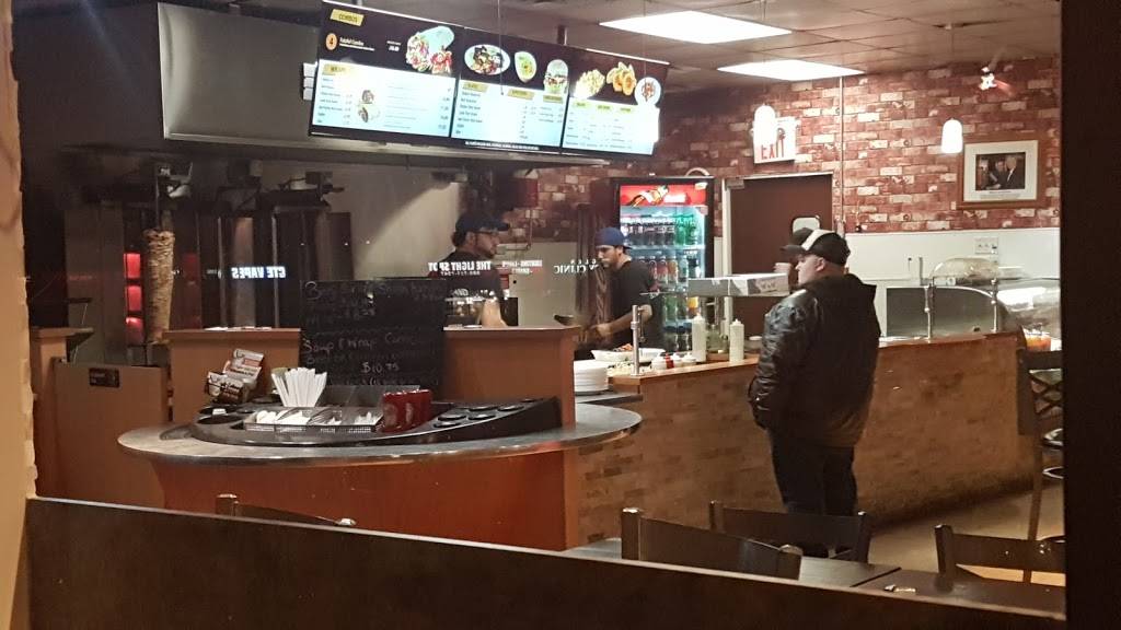 Shawarma Land | restaurant | 15531 Yonge St, Aurora, ON L4G 1P3, Canada | 9055036655 OR +1 905-503-6655