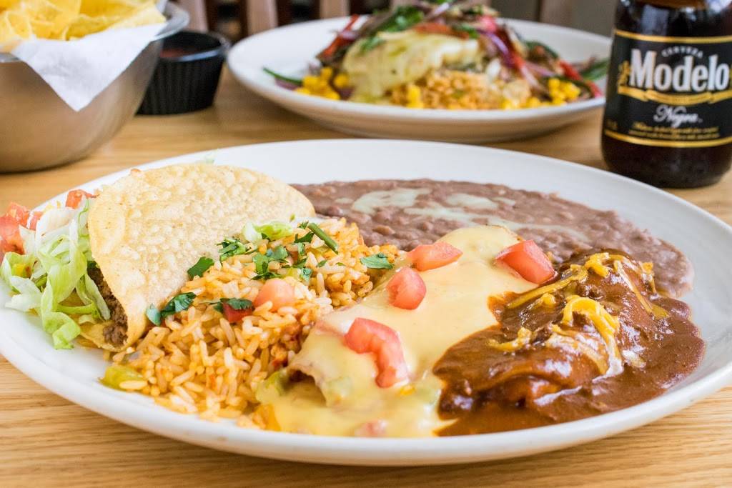 El Chico Cafe | restaurant | 1513 E Bert Kouns Industrial Loop, Shreveport, LA 71105, USA | 3187985777 OR +1 318-798-5777