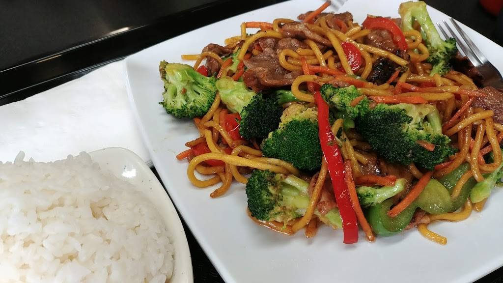 Bobs Burgers and teriyakis | restaurant | 20054 International Blvd, SeaTac, WA 98198, USA | 2068243234 OR +1 206-824-3234