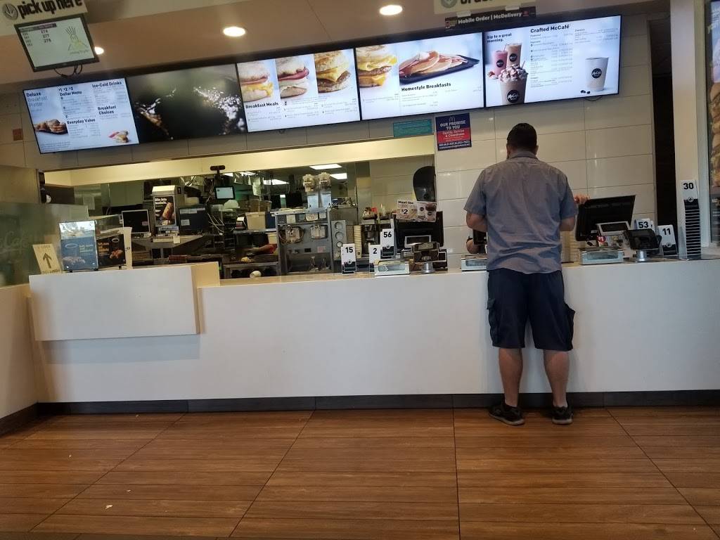McDonalds | cafe | 33590 Yucaipa Blvd, Yucaipa, CA 92399, USA | 9097905908 OR +1 909-790-5908