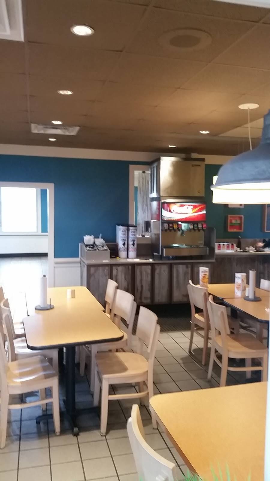 Captain Ds | restaurant | 505 E Meighan Blvd, Gadsden, AL 35903, USA | 2565476729 OR +1 256-547-6729