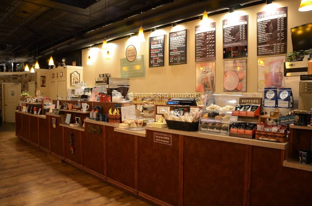 Coffee Attic & Book Cellar | cafe | 604 Washington Ave, Iowa Falls, IA 50126, USA | 6416486771 OR +1 641-648-6771