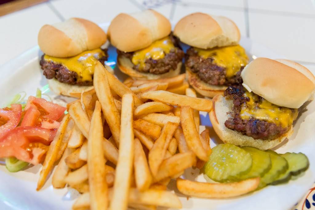 Centennial Steak House and Sports Bar | restaurant | 1300 Mohawk Blvd, Springfield, OR 97477, USA | 5419881324 OR +1 541-988-1324