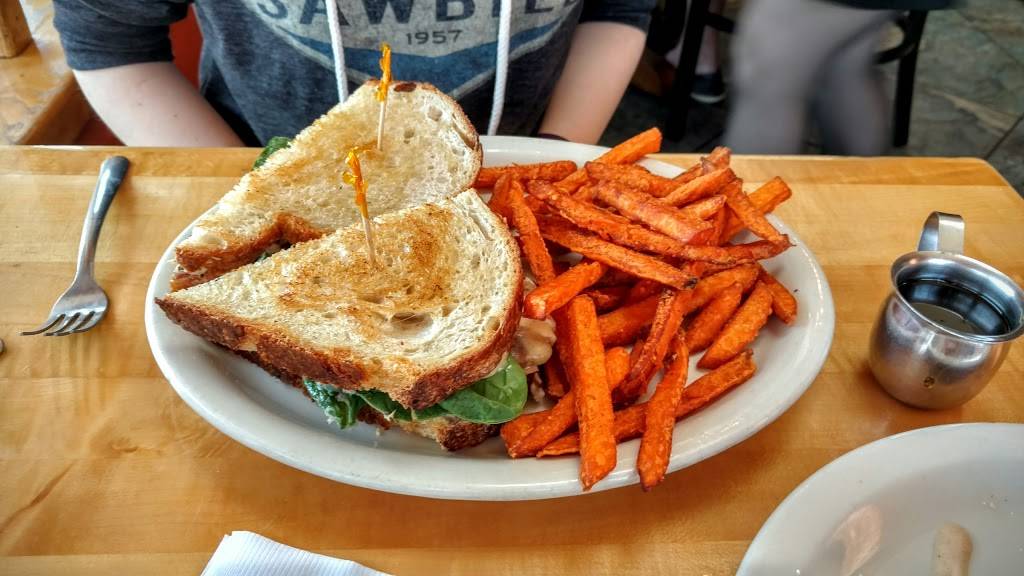 Crows Nest | restaurant | 816 S Westnedge Ave, Kalamazoo, MI 49008, USA | 2699780490 OR +1 269-978-0490