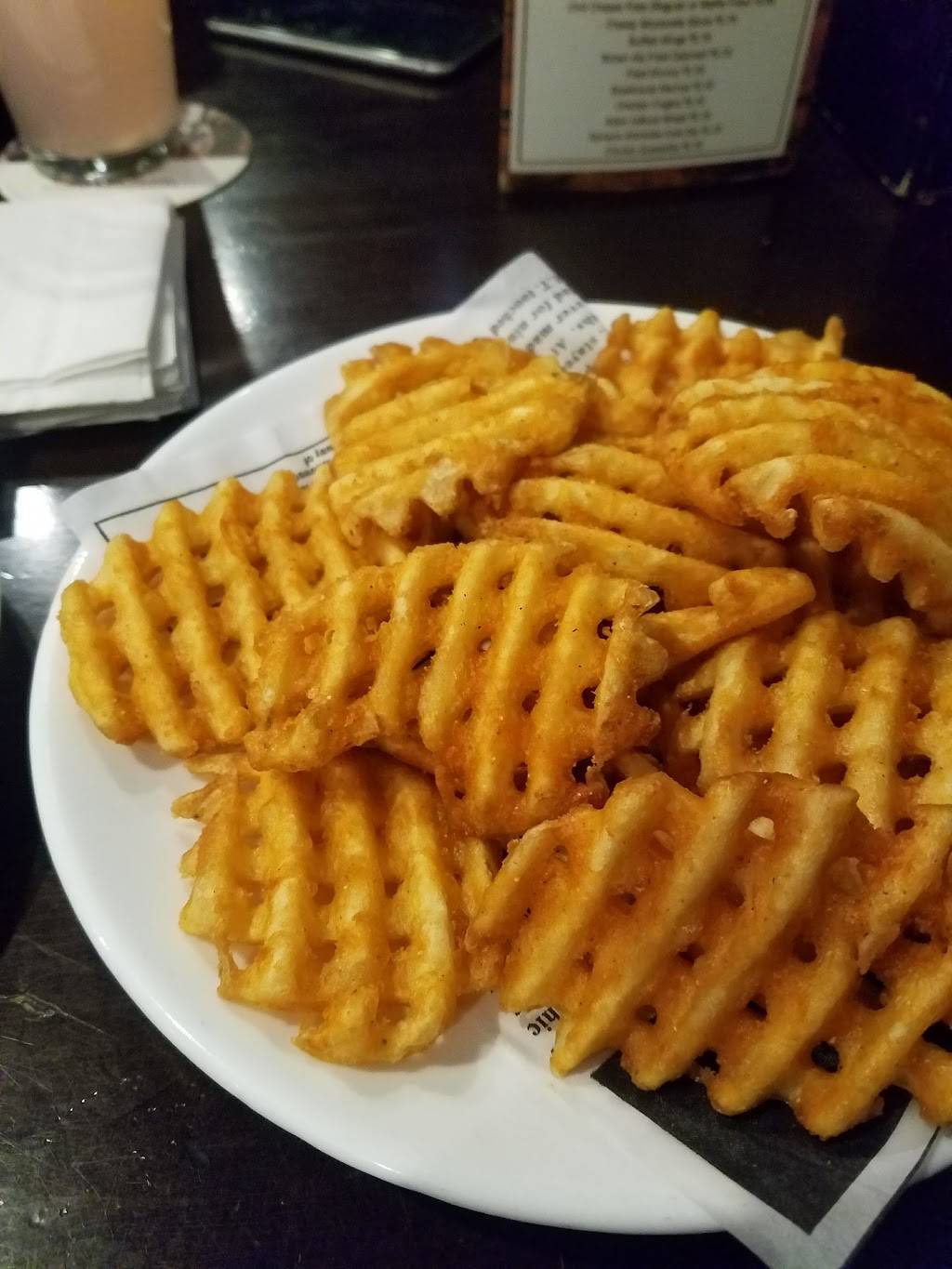 Old Dominion BrewHouse | restaurant | 6504 America Blvd #105, Hyattsville, MD 20782, USA | 3018871818 OR +1 301-887-1818