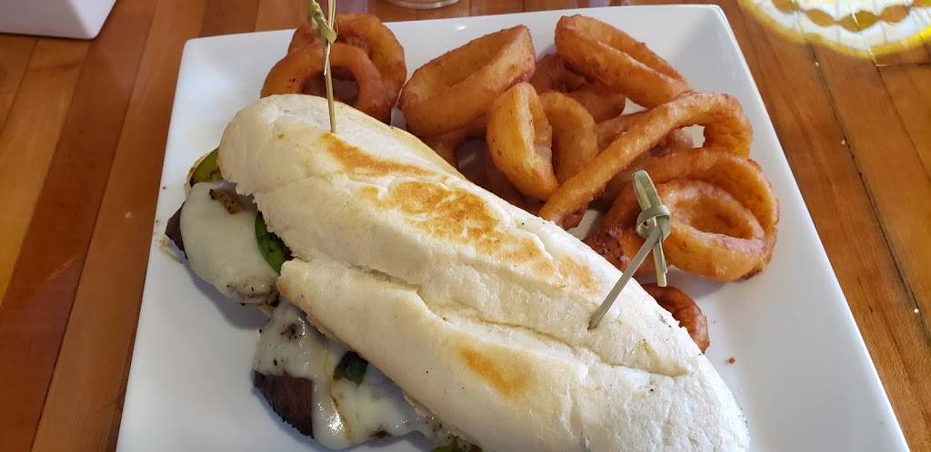 The Vault 1905 Sports Grill | restaurant | 624 Main St, Van Buren, AR 72956, USA | 4792622468 OR +1 479-262-2468