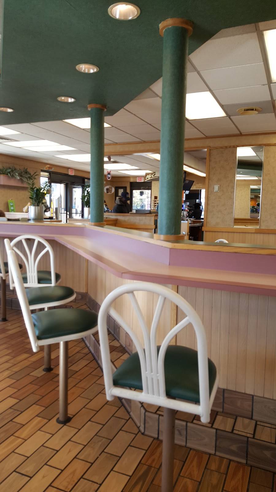 McDonalds | cafe | 1070 South Smithville Road, Dayton, OH 45403, USA | 9372580147 OR +1 937-258-0147