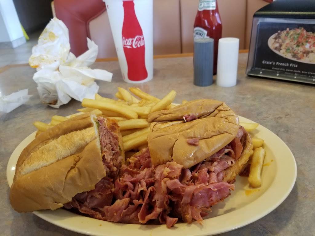 Steves Burgers | restaurant | 240 S Sanderson Ave, Hemet, CA 92545, USA | 9517650200 OR +1 951-765-0200