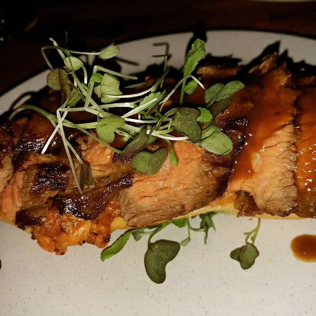 Restaurant LArdoise | restaurant | 327 Boulevard Curé-Labelle, Sainte-Thérèse, QC J7E 2Y2, Canada | 4504302988 OR +1 450-430-2988