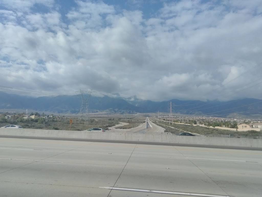 Starbucks | cafe | 12273 Highland Ave #100, Rancho Cucamonga, CA 91739, USA | 9098998960 OR +1 909-899-8960