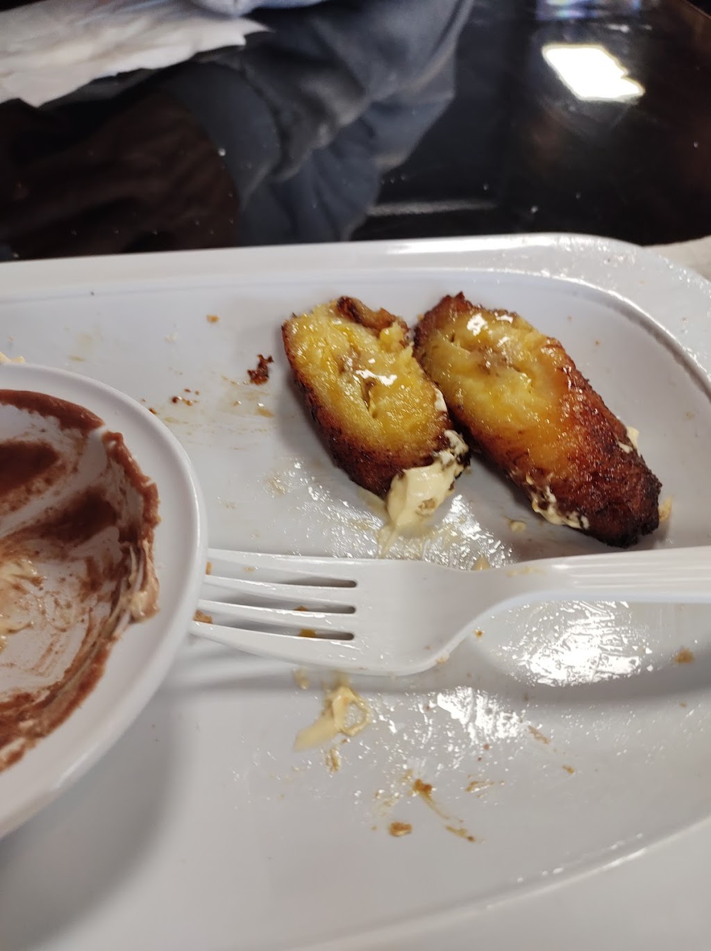 Pupuseria La Familiar | restaurant | 8480 Annapolis Rd, New Carrollton, MD 20784, USA | 2407144978 OR +1 240-714-4978