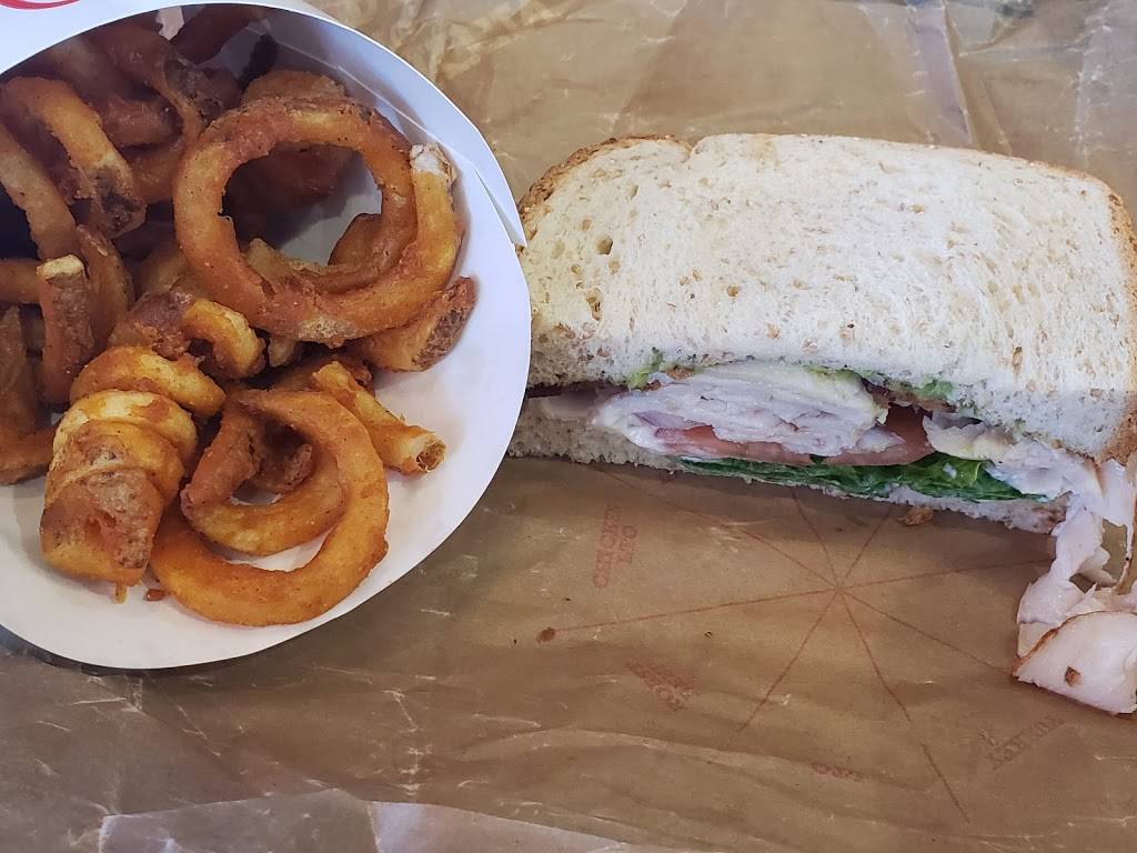 Arbys | meal takeaway | 10115 E Old Vail Rd, Tucson, AZ 85747, USA | 5203933978 OR +1 520-393-3978