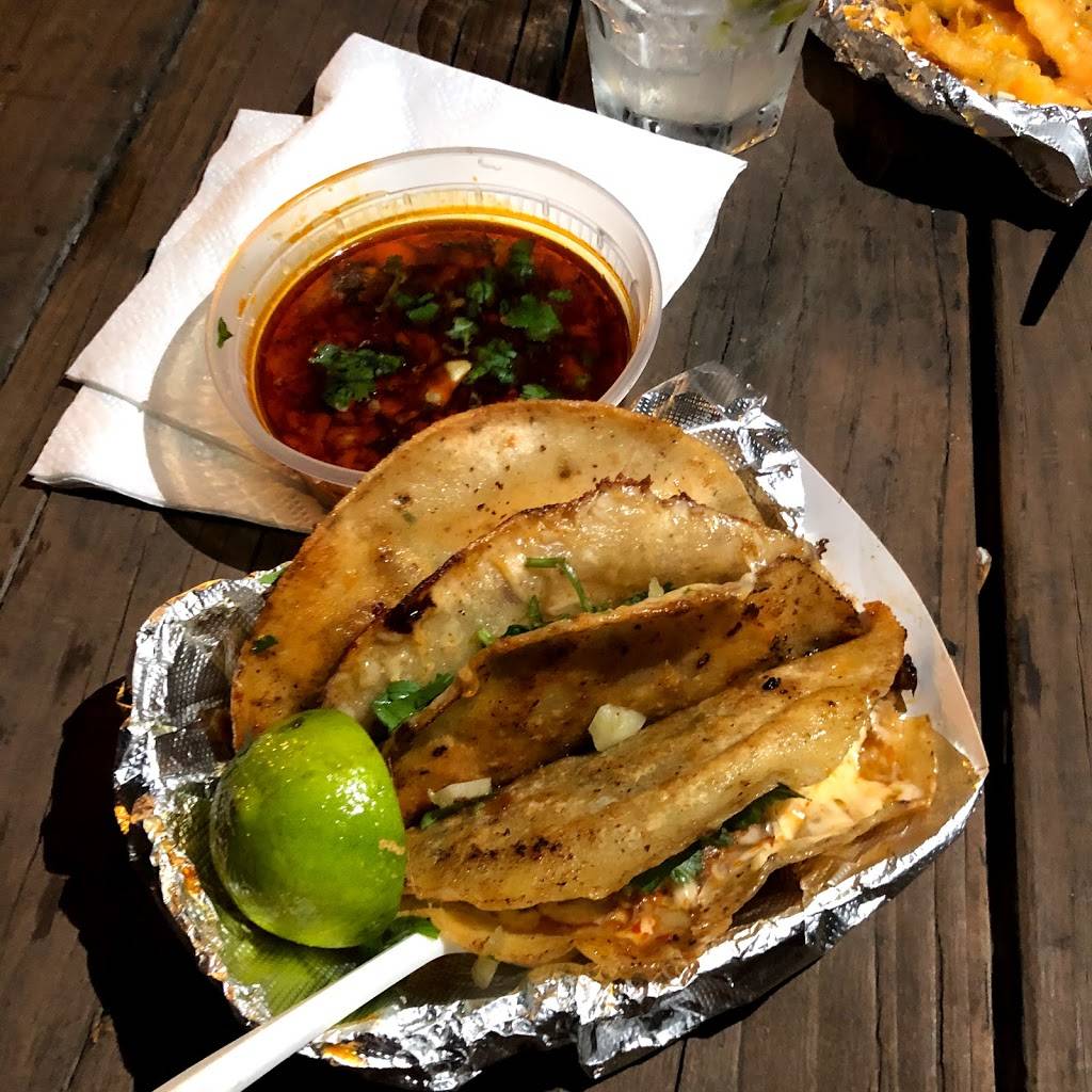 El Perrito ATX | restaurant | 1413 Webberville Rd, Austin, TX 78721, USA | 9157770361 OR +1 915-777-0361