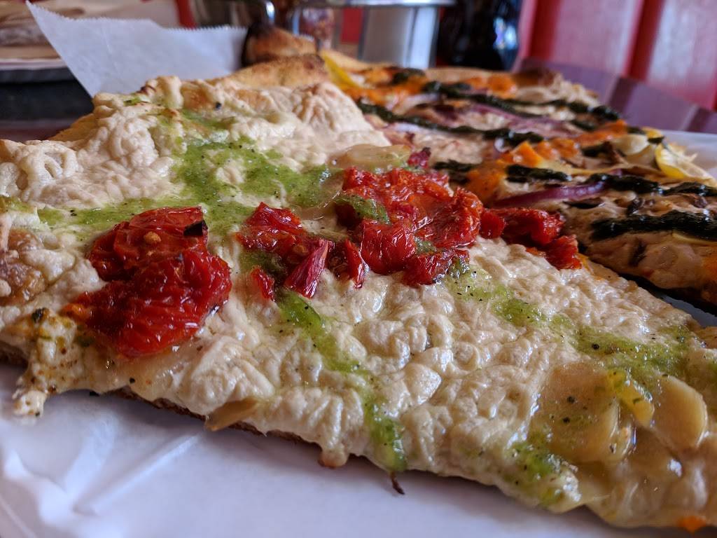 Two Boots Pizza | restaurant | 133 Newark Ave, Jersey City, NJ 07302, USA | 2012091250 OR +1 201-209-1250