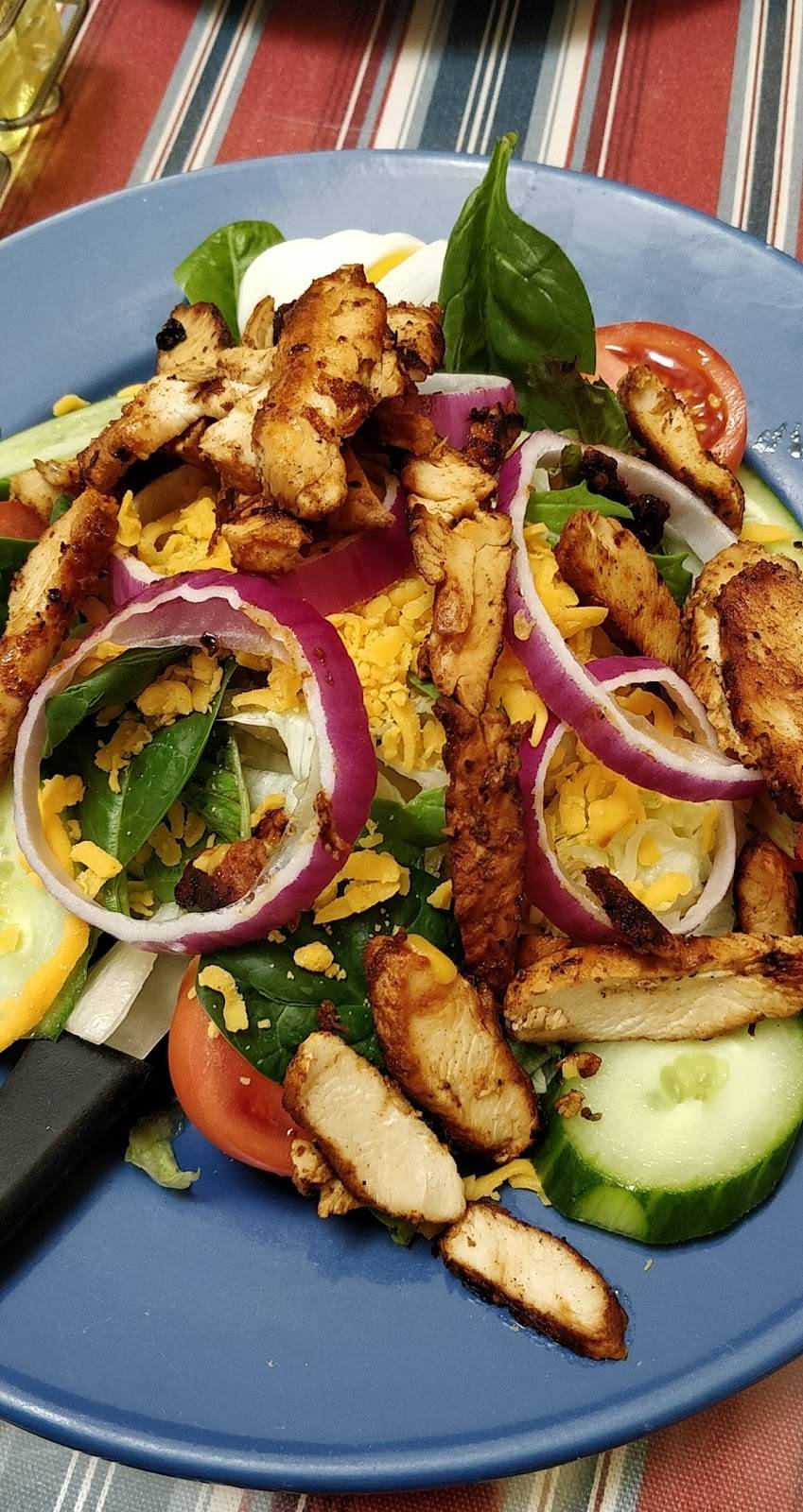 Pauls Kitchen | restaurant | 2565 Dougall Ave, Windsor, ON N8X 1T5, Canada | 5199668080 OR +1 519-966-8080