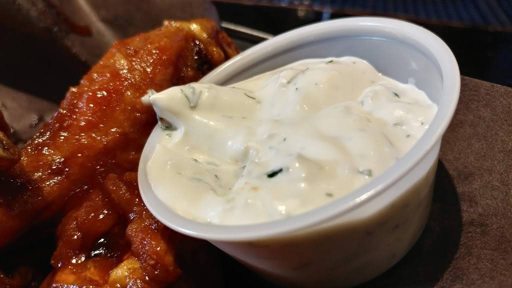 C.J. Barleys | restaurant | 213 The Queensway S #14/15, Keswick, ON L4P 2A7, Canada | 9054764725 OR +1 905-476-4725