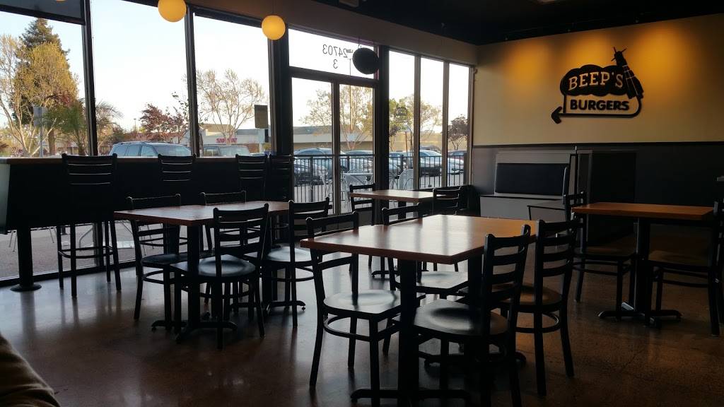 Beeps Burgers | restaurant | 24703 Amador St, Hayward, CA 94544, USA | 5104703022 OR +1 510-470-3022