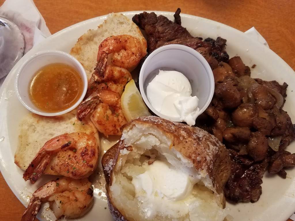 Texas Roadhouse | restaurant | 2513 Plaza Ct, Waukesha, WI 53186, USA | 2627987427 OR +1 262-798-7427