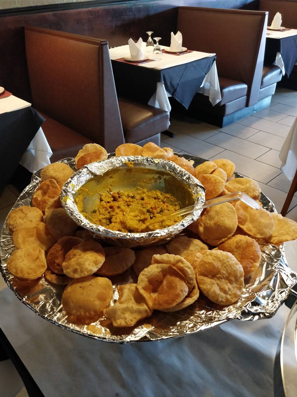 Bay Leaves Indian cuisine | restaurant | 4023 W Waters Ave, Tampa, FL 33614, USA | 8135132505 OR +1 813-513-2505