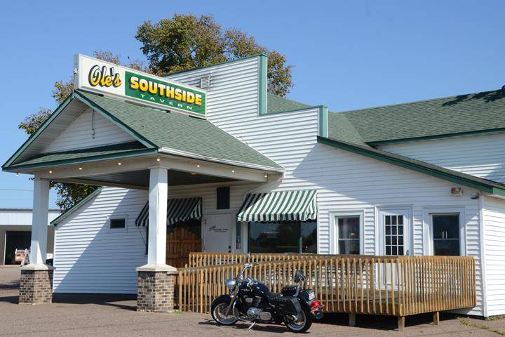 Oles Southside Tavern | night club | 2435 S Hastings Way, Eau Claire, WI 54701, USA | 7158329321 OR +1 715-832-9321