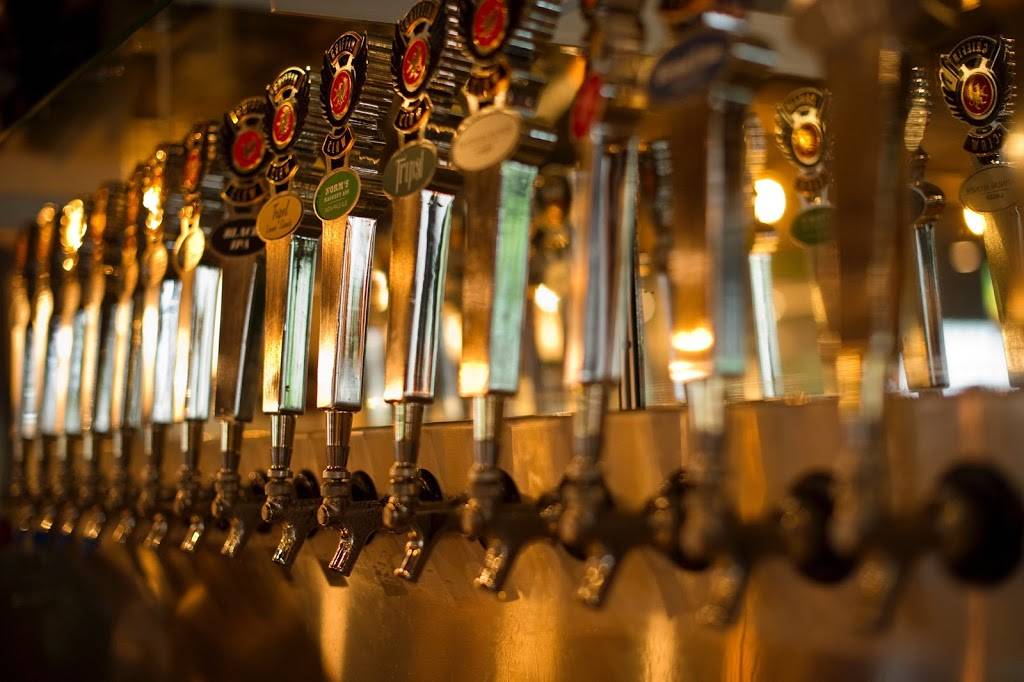 Griffin Claw Brewing Company | restaurant | 575 S Eton St, Birmingham, MI 48009, USA | 2487124050 OR +1 248-712-4050